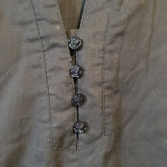 Queen Tunic Floral Embroidered Rhinestone & Rose Buttons Top - Picture 4 of 16